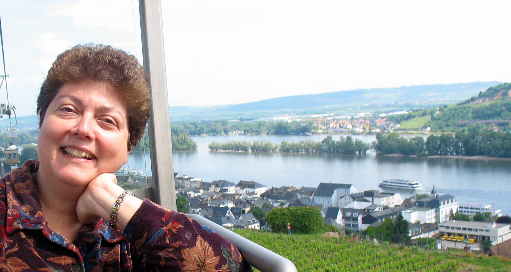 Ada_by_the_Rhine-Germany