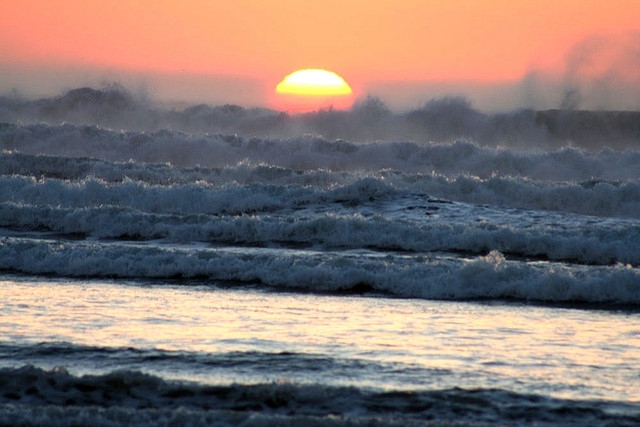 faster_and_bigger_waves faster_and_bigger_waves